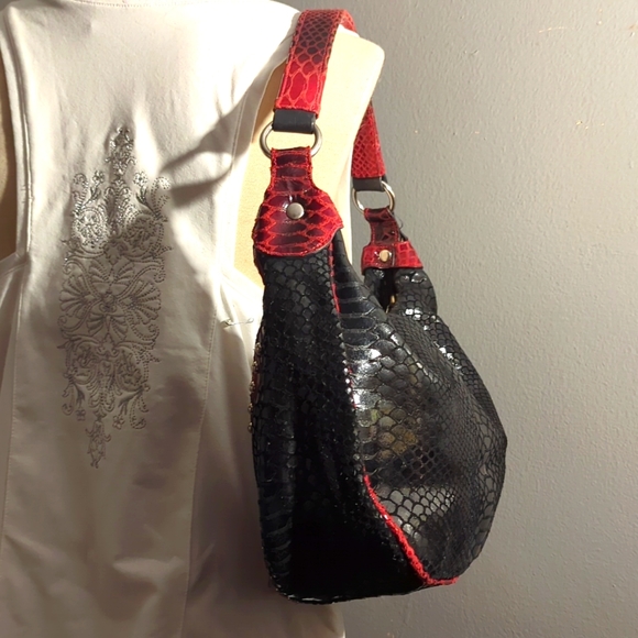 ❤️RARE LEATHER MISS MAK 🖤 - Picture 3 of 10